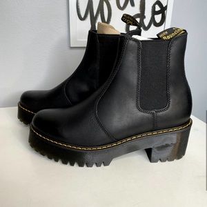 NWT Rometty Chelsea Boot Black size 10